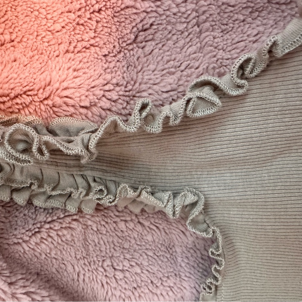 Zara Cream Ruffle Detail Top - Picture 6 of 6